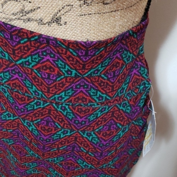 Nwt 3xl lularoe cassie. Red, purple and teal - Picture 2 of 3